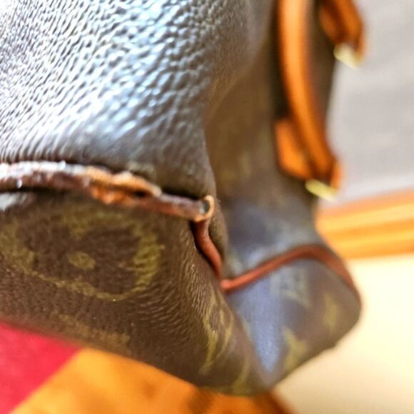 Louis Vuitton Monogram Canvas Tote - Picture 11 of 16